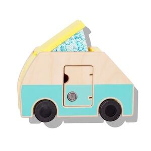 Lovevery camper van set no peg people